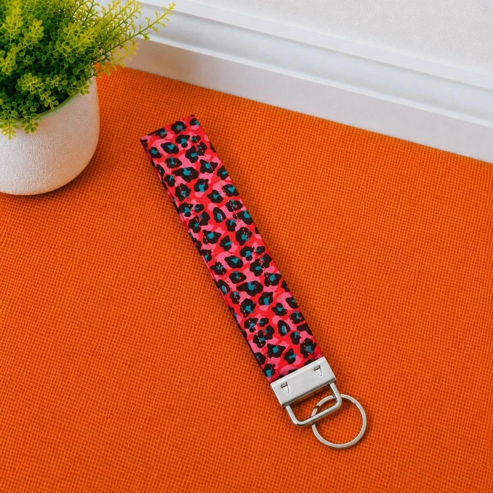 Pink Leopard Print Key Fob Wristlet, Animal Print Keychain, Fabric Wrist Strap